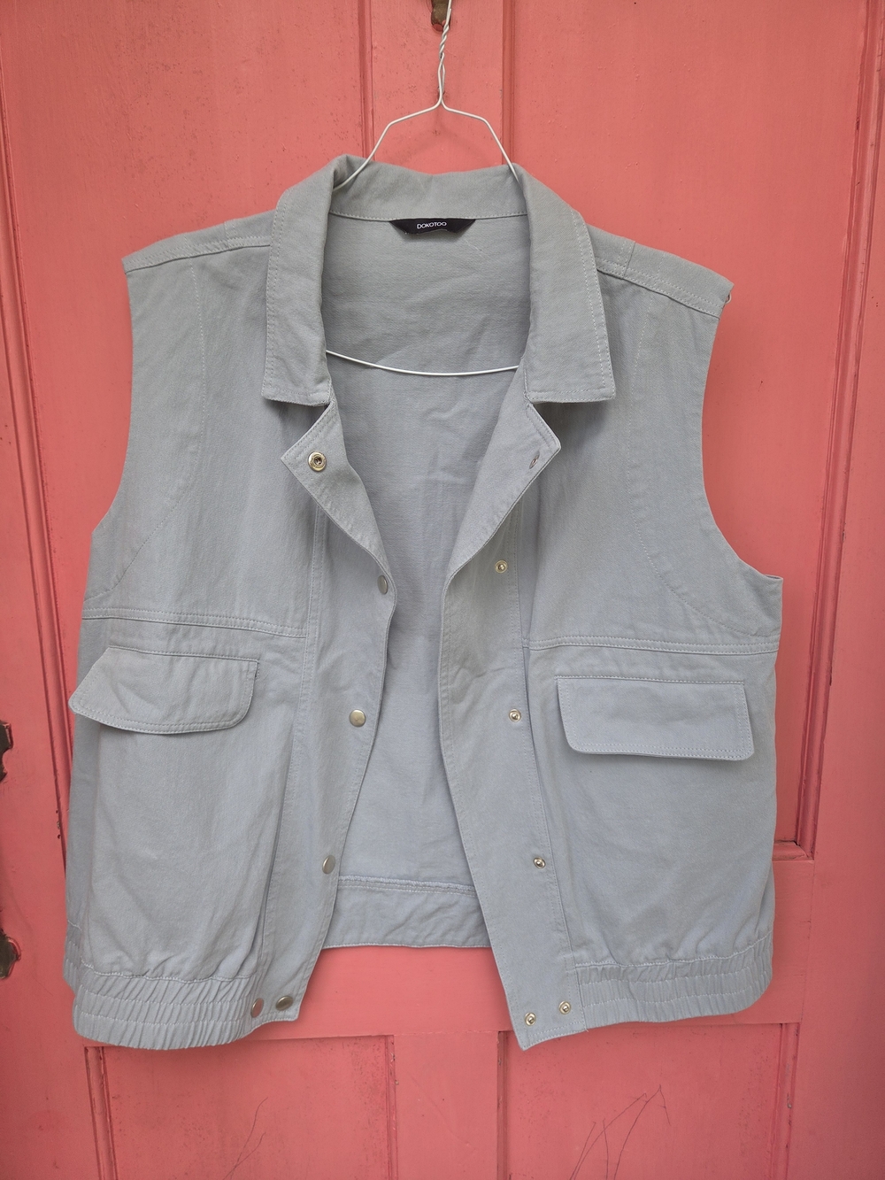 Light Green Utility Vest with Front Pockets - Women